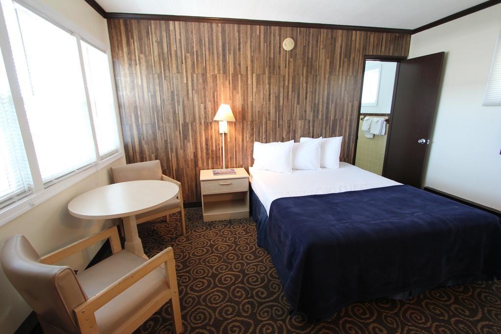 Inntown Motel Ошен Сити Экстерьер фото